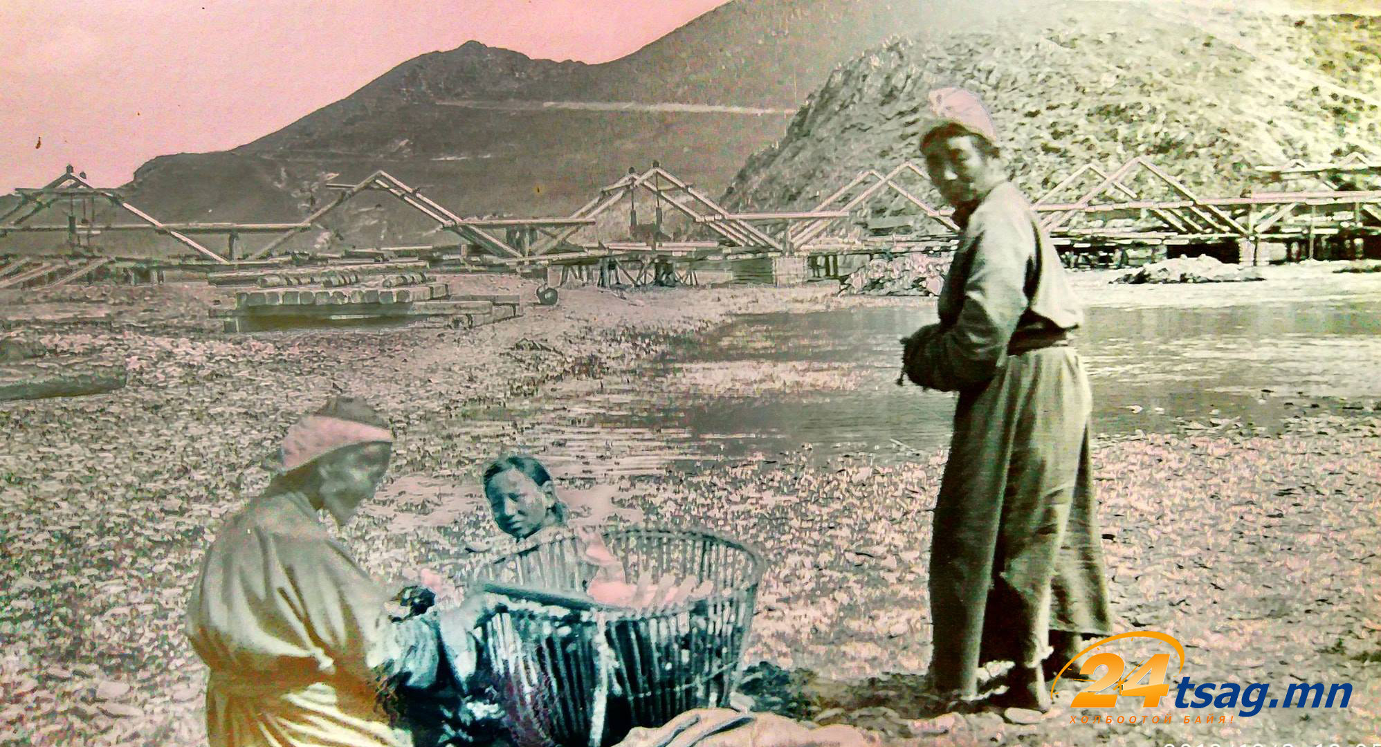 Яармагийн гүүрийг барьж буй нь 1930 оны сүүлээр